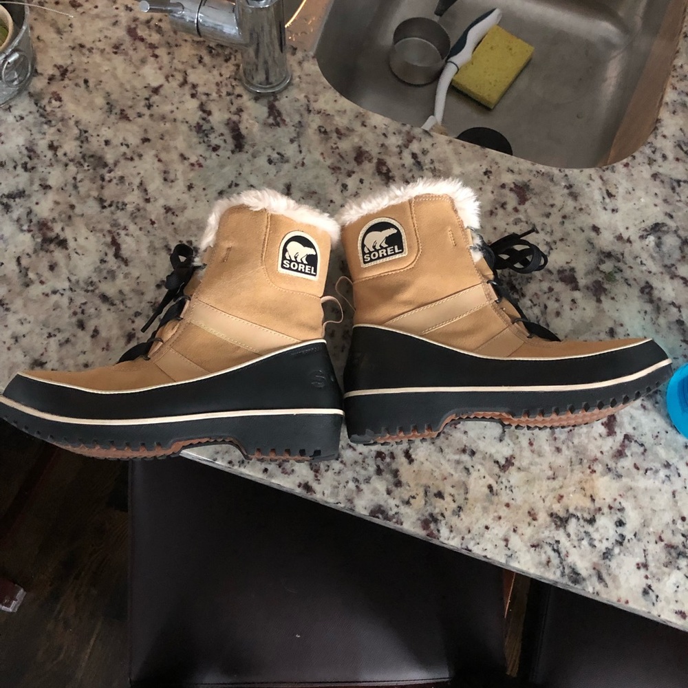 Sorel Women's Tivoli Ii Snow Boot *sold out*